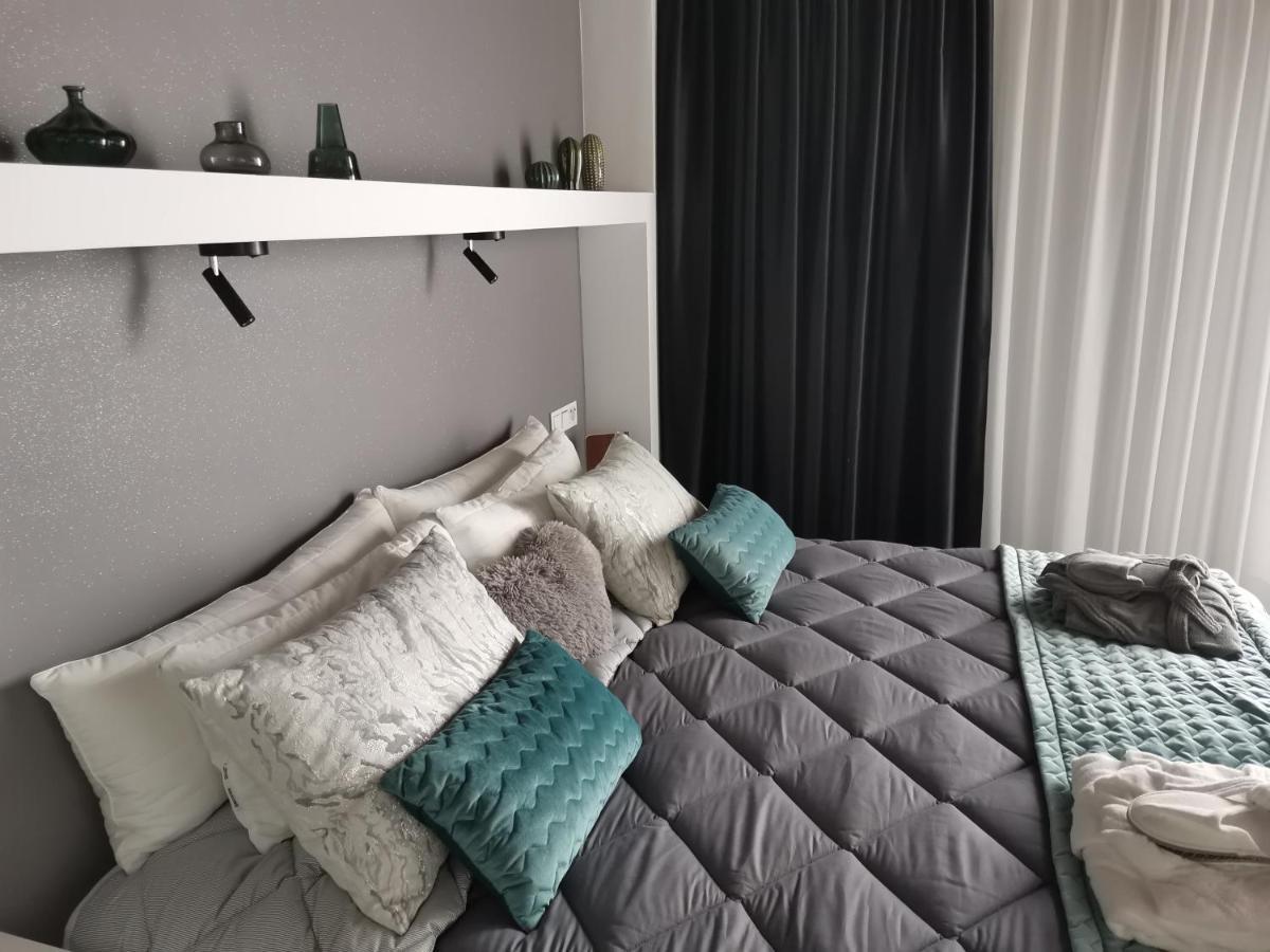Fg Albayzin Apartamento Deluxe Con Terraza Vistas Y Parking Gratis Apartment Granada Exterior photo