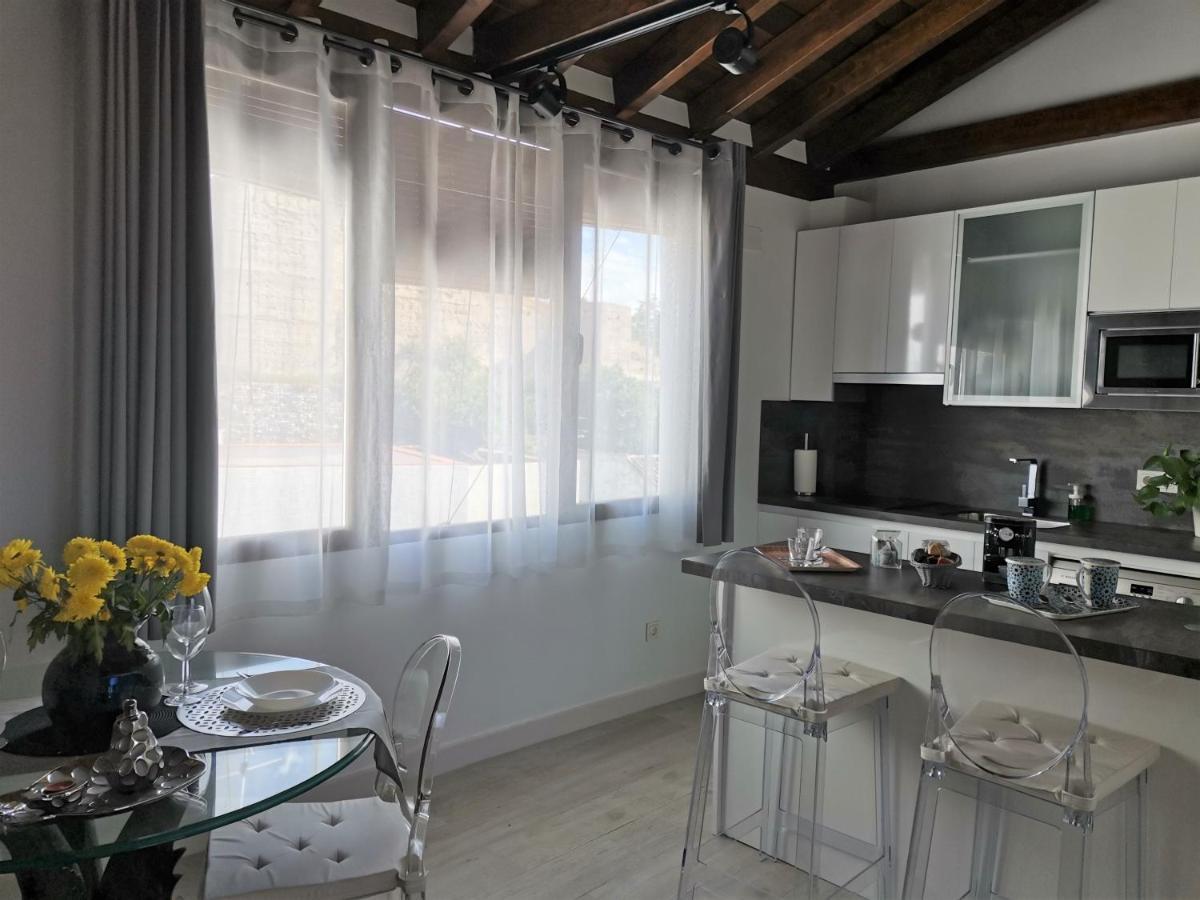 Fg Albayzin Apartamento Deluxe Con Terraza Vistas Y Parking Gratis Apartment Granada Exterior photo