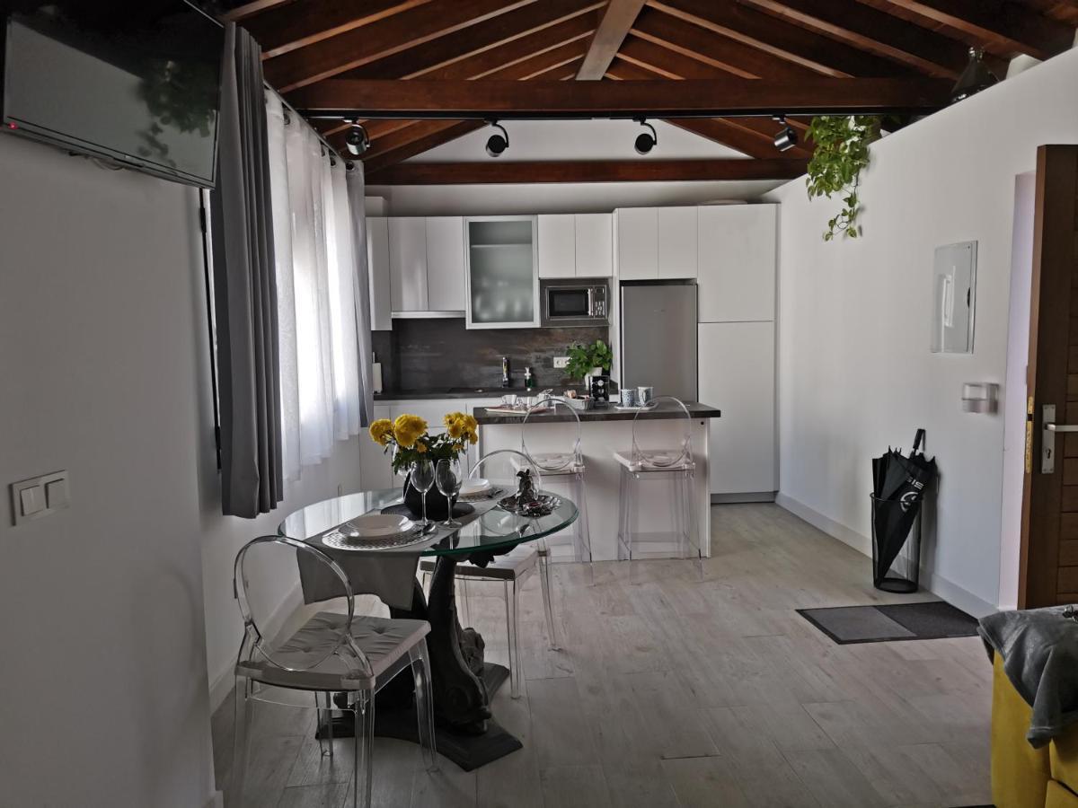Fg Albayzin Apartamento Deluxe Con Terraza Vistas Y Parking Gratis Apartment Granada Exterior photo