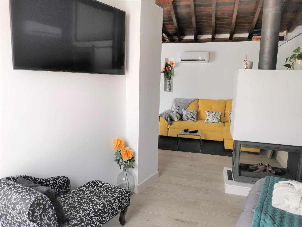 Fg Albayzin Apartamento Deluxe Con Terraza Vistas Y Parking Gratis Apartment Granada Exterior photo
