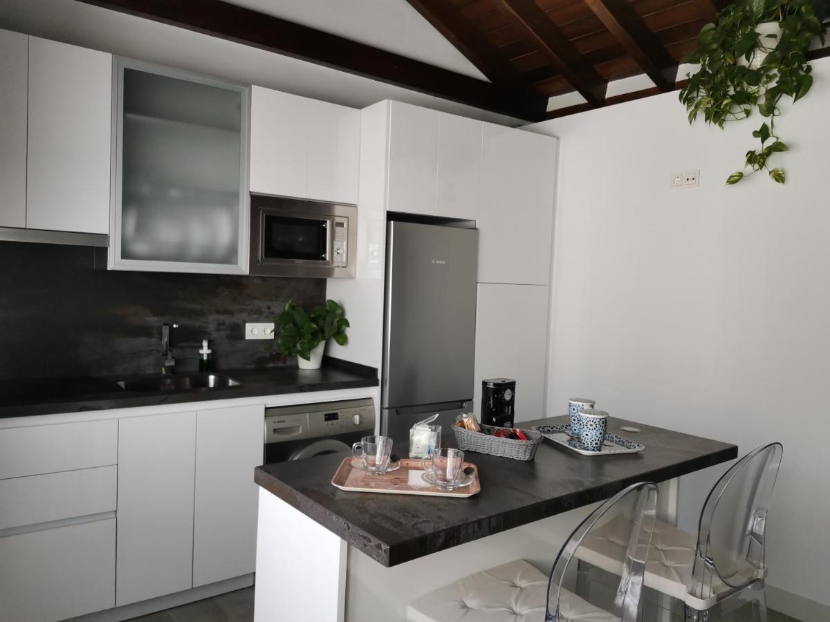 Fg Albayzin Apartamento Deluxe Con Terraza Vistas Y Parking Gratis Apartment Granada Exterior photo